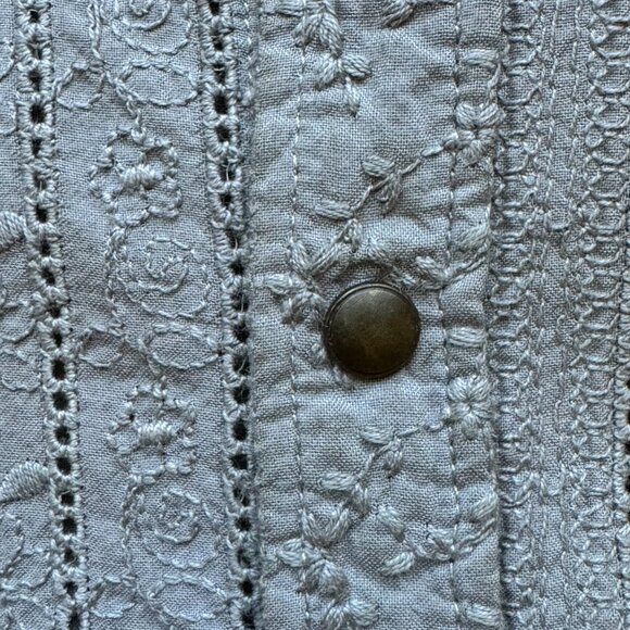 NWT Men's Gray Messagerie Brand Shirt with Subtle Floral Embroidery - Picture 5 of 12